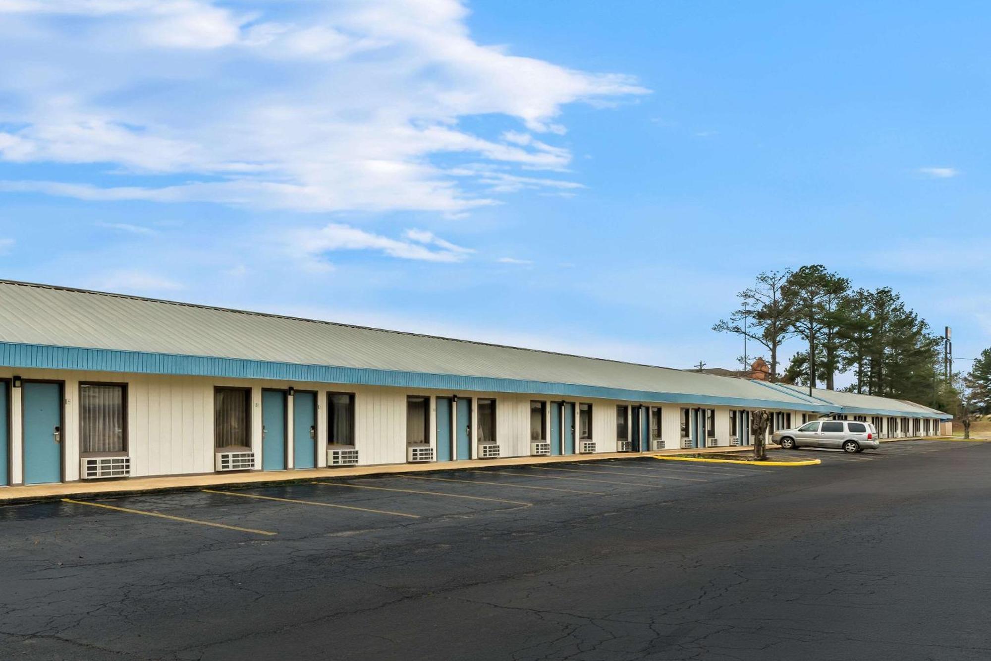 Rodeway Inn & Suites Brookhaven Exteriér fotografie