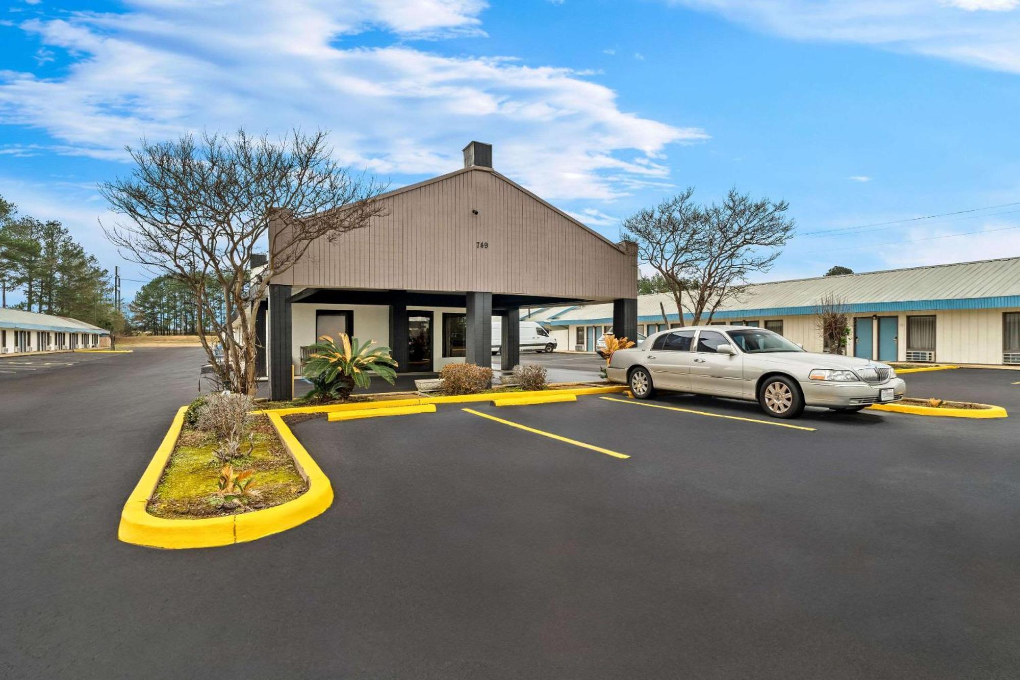 Rodeway Inn & Suites Brookhaven Exteriér fotografie